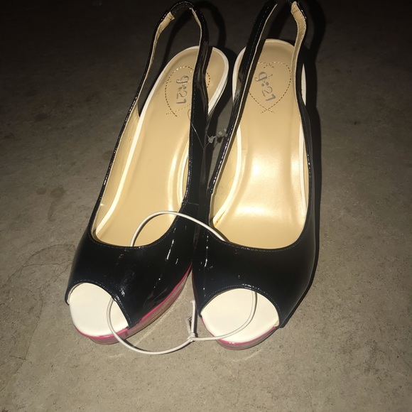 Heels - Picture 2 of 2